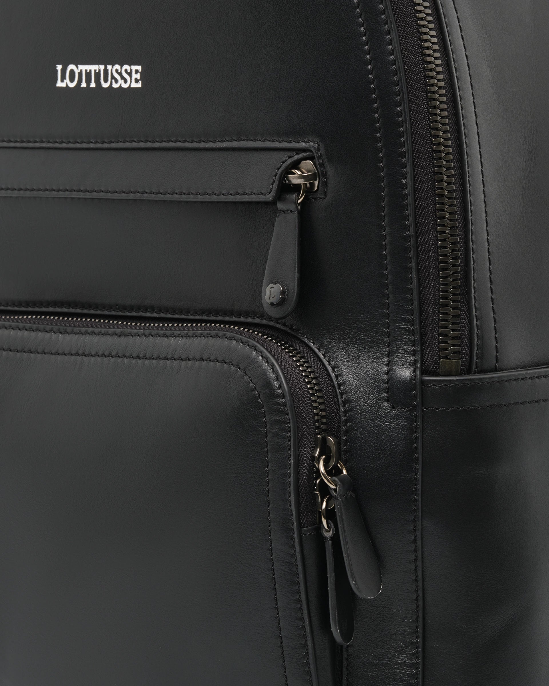 LOTTUSSE | BAGS | MEN | BORNE BACKPACK BLACK COW LEATHER | BLACK