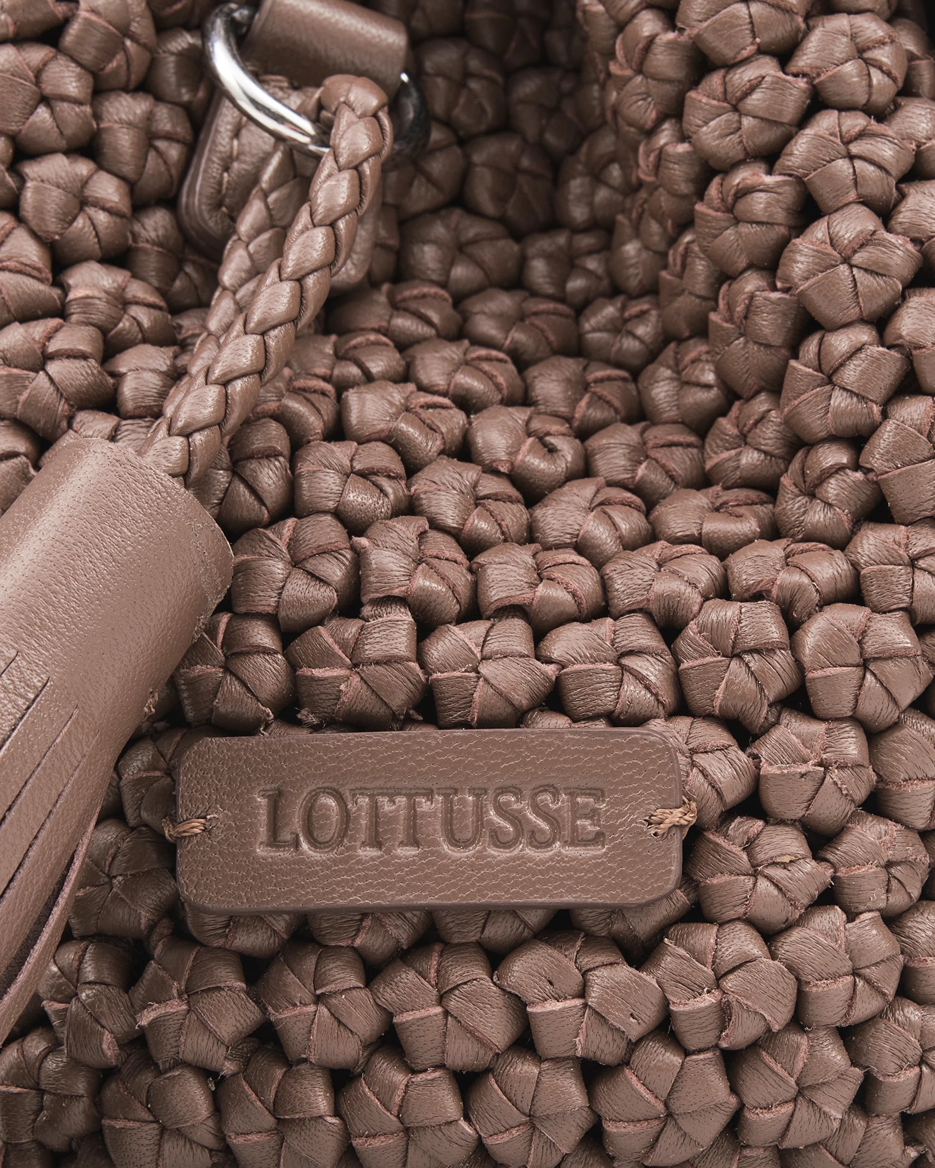 LOTTUSSE | BOLSOS | MUJER | BOLSO DE MANO NOODBAG CORDERO TOPO | MARRÓN