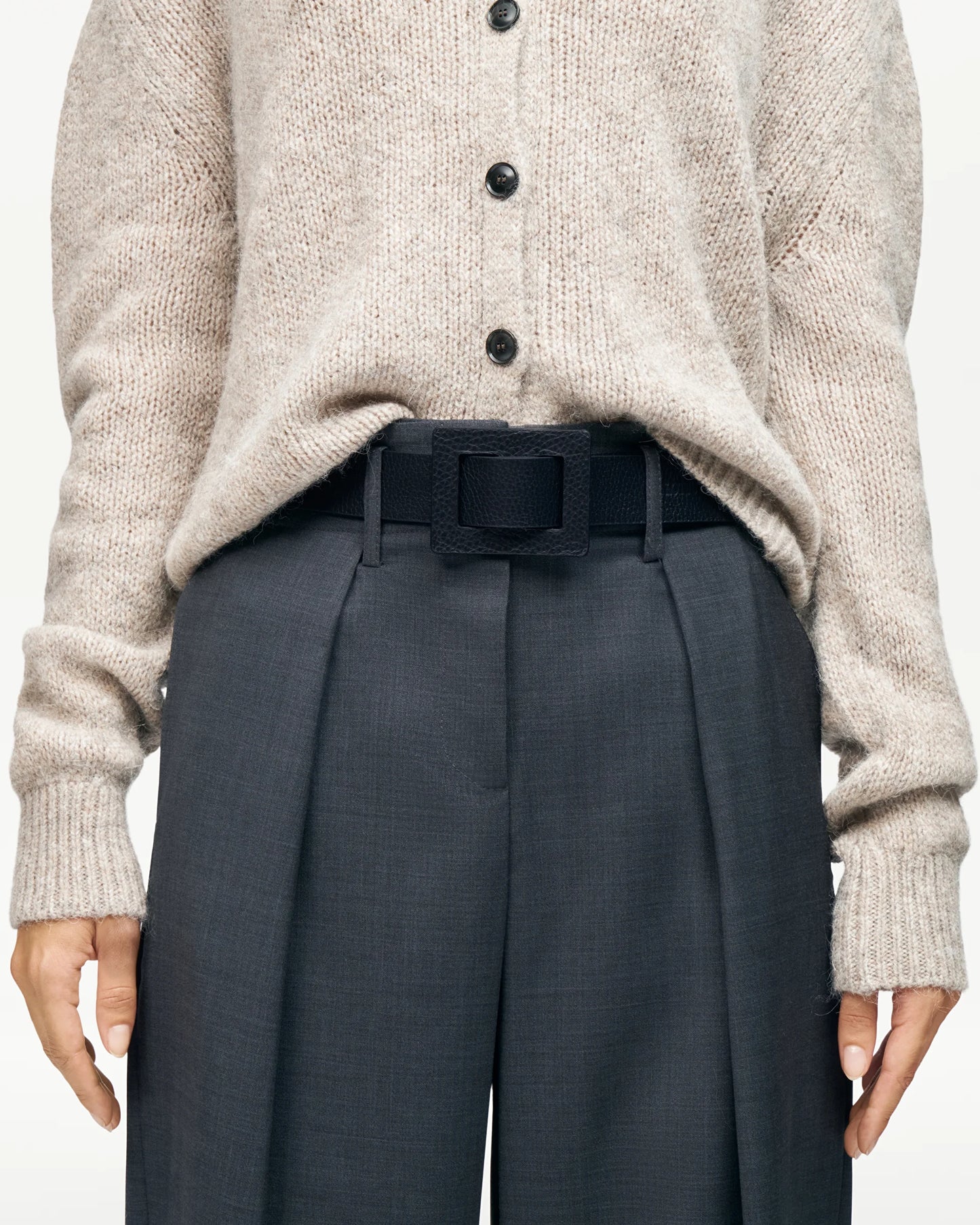 LOTTUSSE | CINTURONES | MUJER | CINTURÓN HEBILLA CUADRADA PIEL DE VACUNO NEGRO NEGRO | NEGRO