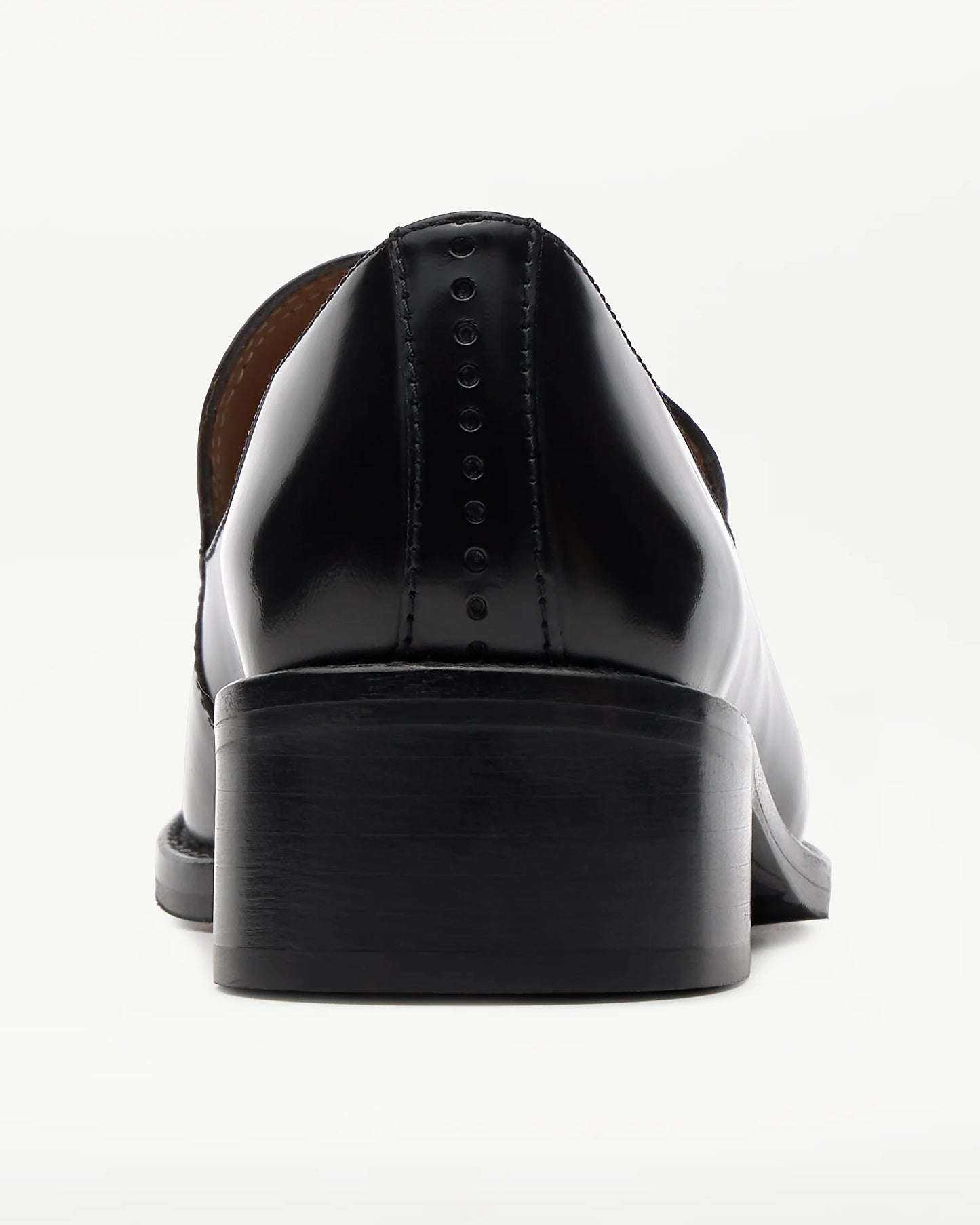 LOTTUSSE | ZAPATOS DE VESTIR | MUJER | MOCASÍN BORLAS PINA PIEL DE VACUNO NEGRO | NEGRO