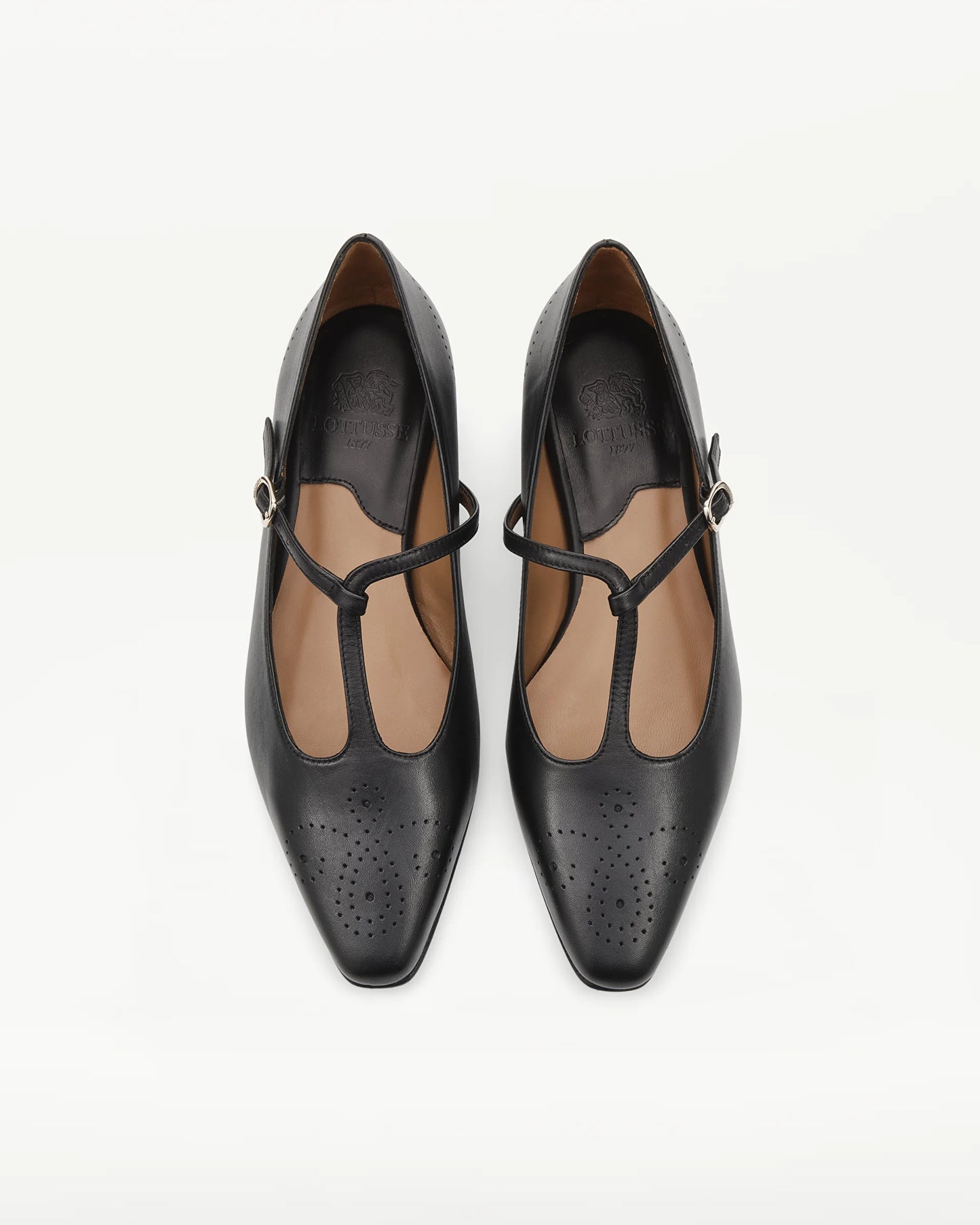 LOTTUSSE | BAILARINAS | MUJER | BAILARINAS SMITHSON VACUNO NEGRO | NEGRO