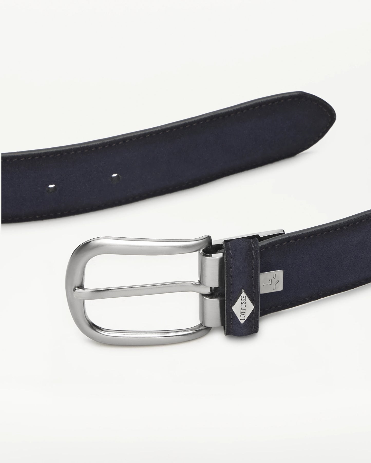 LOTTUSSE | CINTURONES | HOMBRE | CINTURÓN DE BECERRO DE ANTE DE NOBUK EN AZUL MARINO | AZUL MARINO