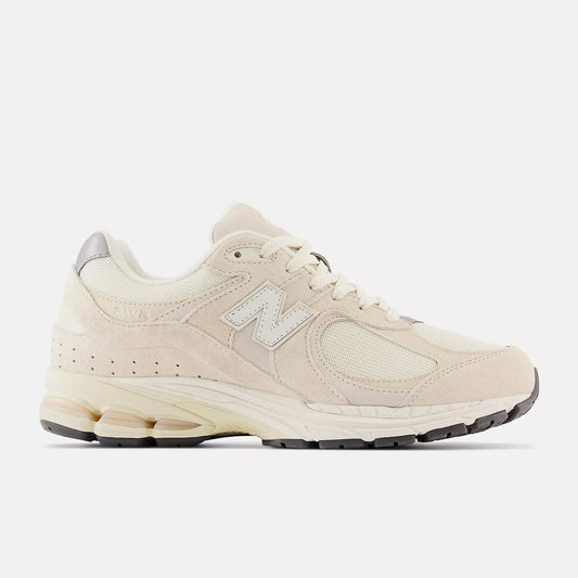 NEW BALANCE | SNEAKERS | UNISEX | 2002RCC