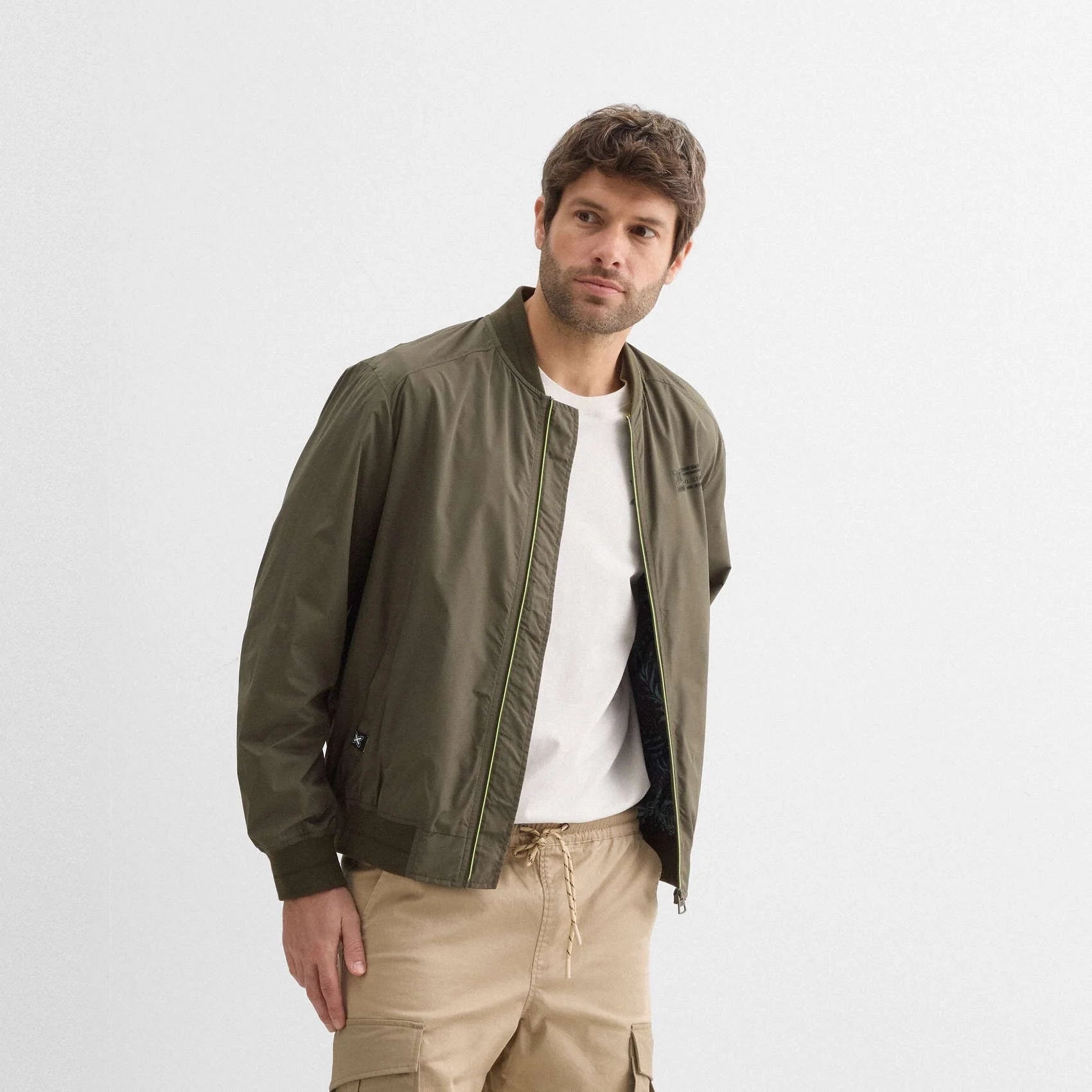 Chaquetas Unisex De La Marca Munich Modelo Bomber Willow Lifestyle Khaki En Color Caqui