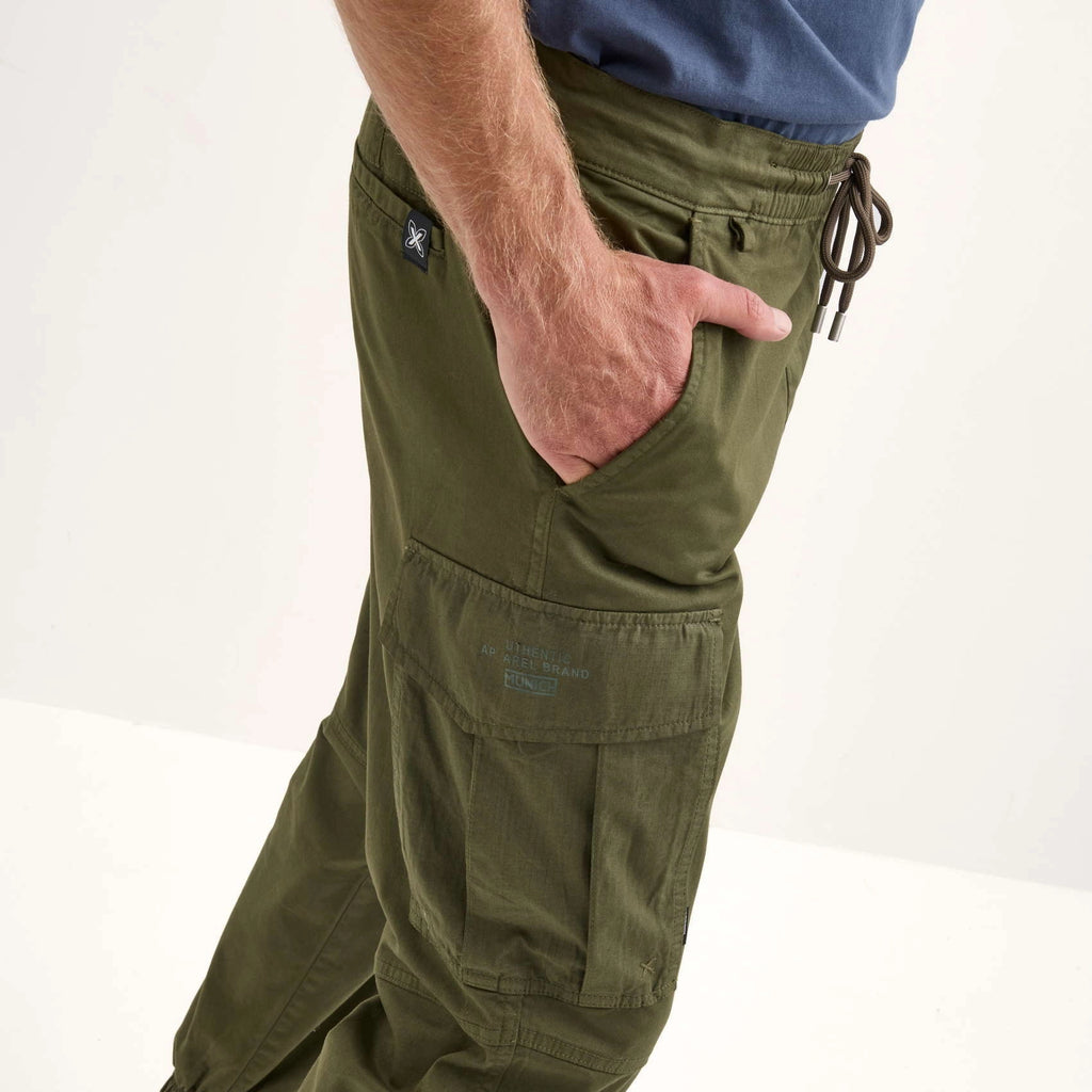 PANTALONES MUNICH PARA HOMBRE MODELO CARGO EXPLORE LIFESTYLE KHAKI REFERENCIA 2507314