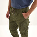 PANTALONES MUNICH PARA HOMBRE MODELO CARGO EXPLORE LIFESTYLE KHAKI REFERENCIA 2507314