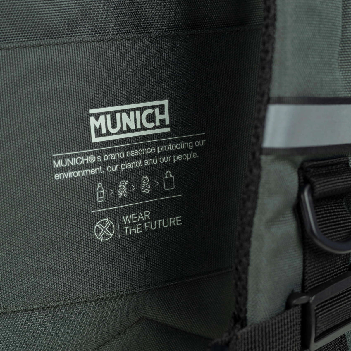 MUNICH PEAK Recycled GATE X39 Backpack Cabin Khaki: caqui mochila för herr