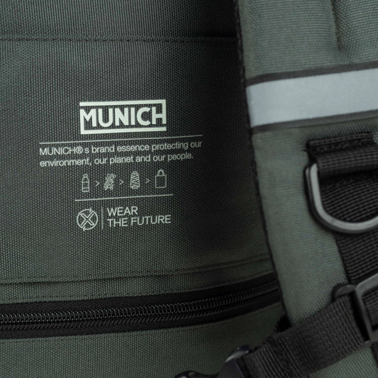 MUNICH | MOCHILAS | HOMBRE | PEAK RECYCLED GATE X39 UNDERSEAT BACKPACK KHAKI | CAQUI