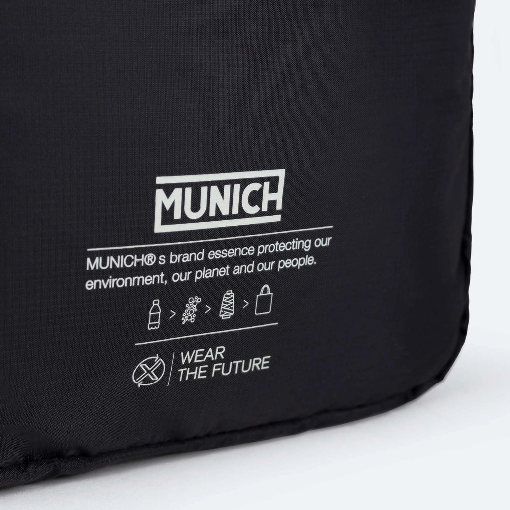 MUNICH PEAK Recycled GATE X39 Toiletry Blockcolor: black neceser for men
