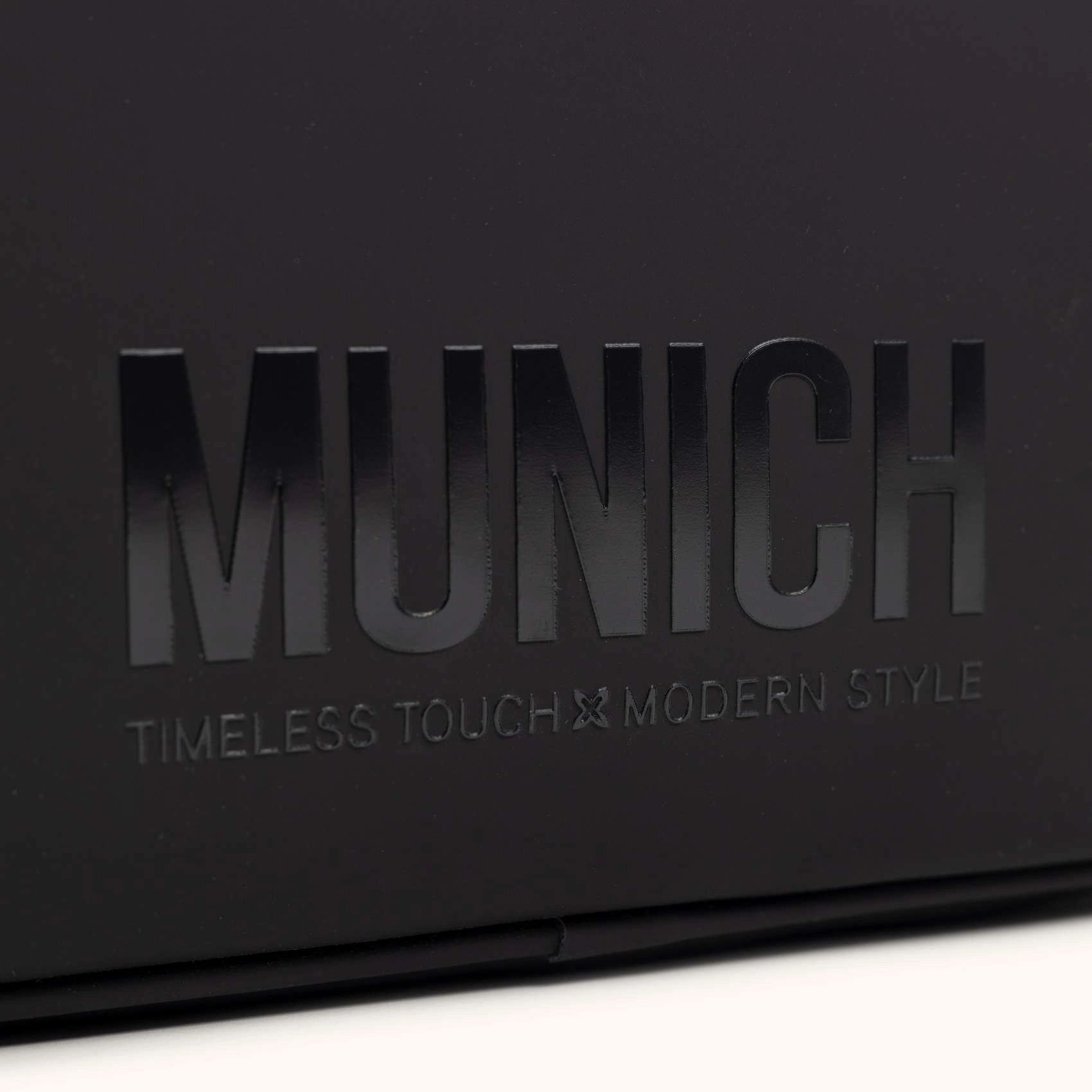 MUNICH | BACKPACK | MAN | ESSENCE BACKPACK BLACK | BLACK