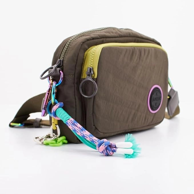 MUNICH DEEP Recycled Crossbody Camera Khaki: caqui bag for women
