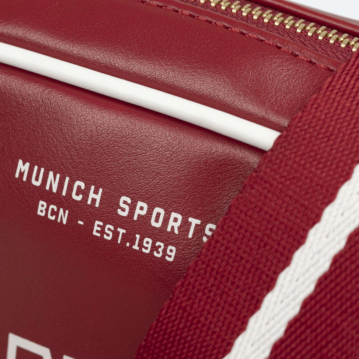 MUNICH Court Crossbody Camera C/red: röd väska unisex