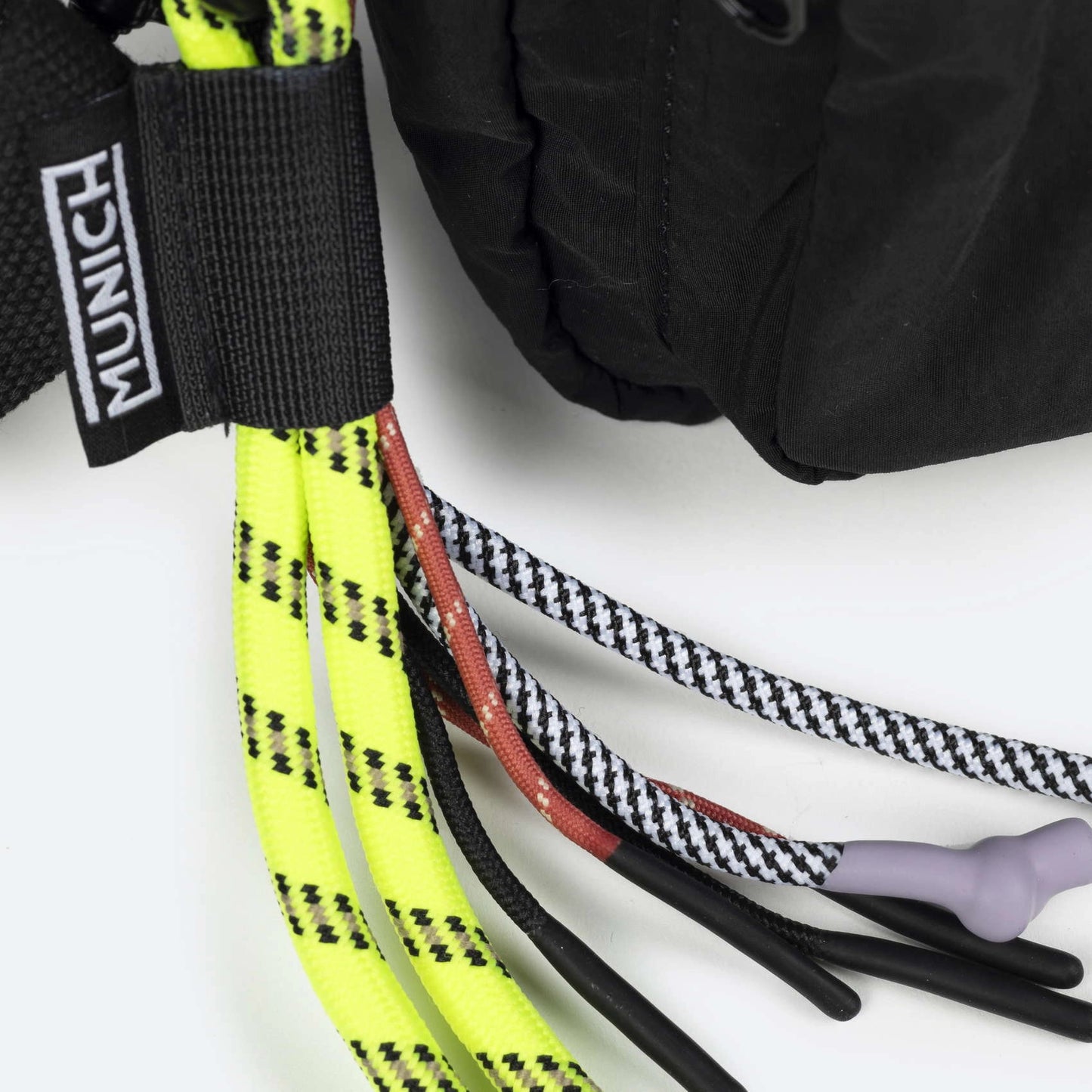 MUNICH | BAGS | UNISEX | DEEP RECYCLED CROSSBODY CAMERA C/BLACK