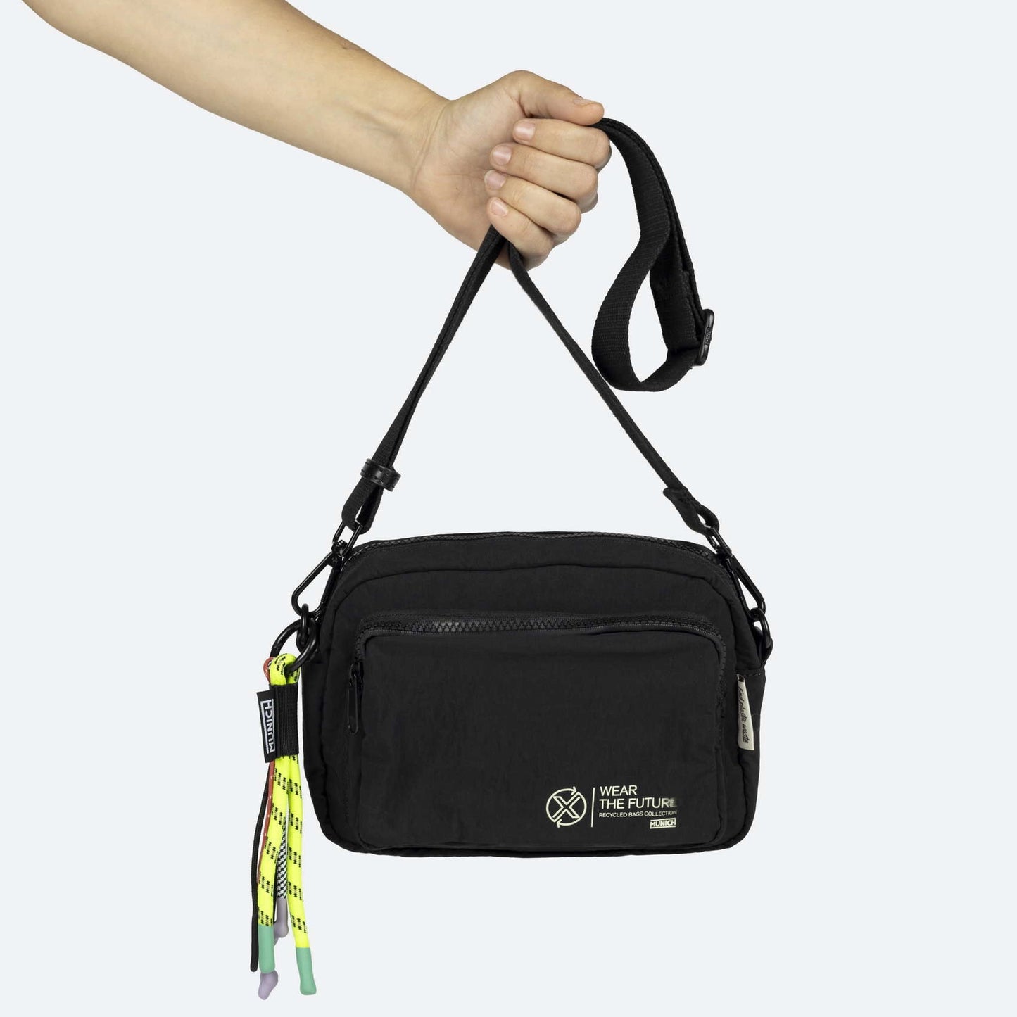 MUNICH | BAGS | UNISEX | DEEP RECYCLED CROSSBODY CAMERA C/BLACK