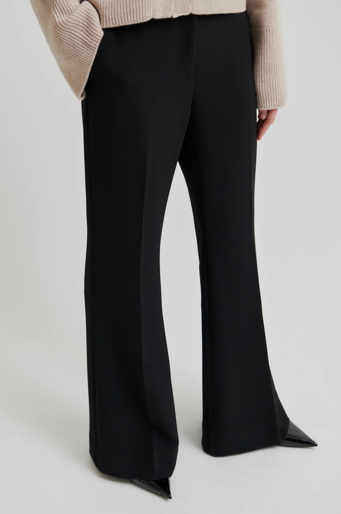 SECOND FEMALE | PANTALONES | MUJER | FIQUE FLARED TROUSERS BLACK | NEGRO