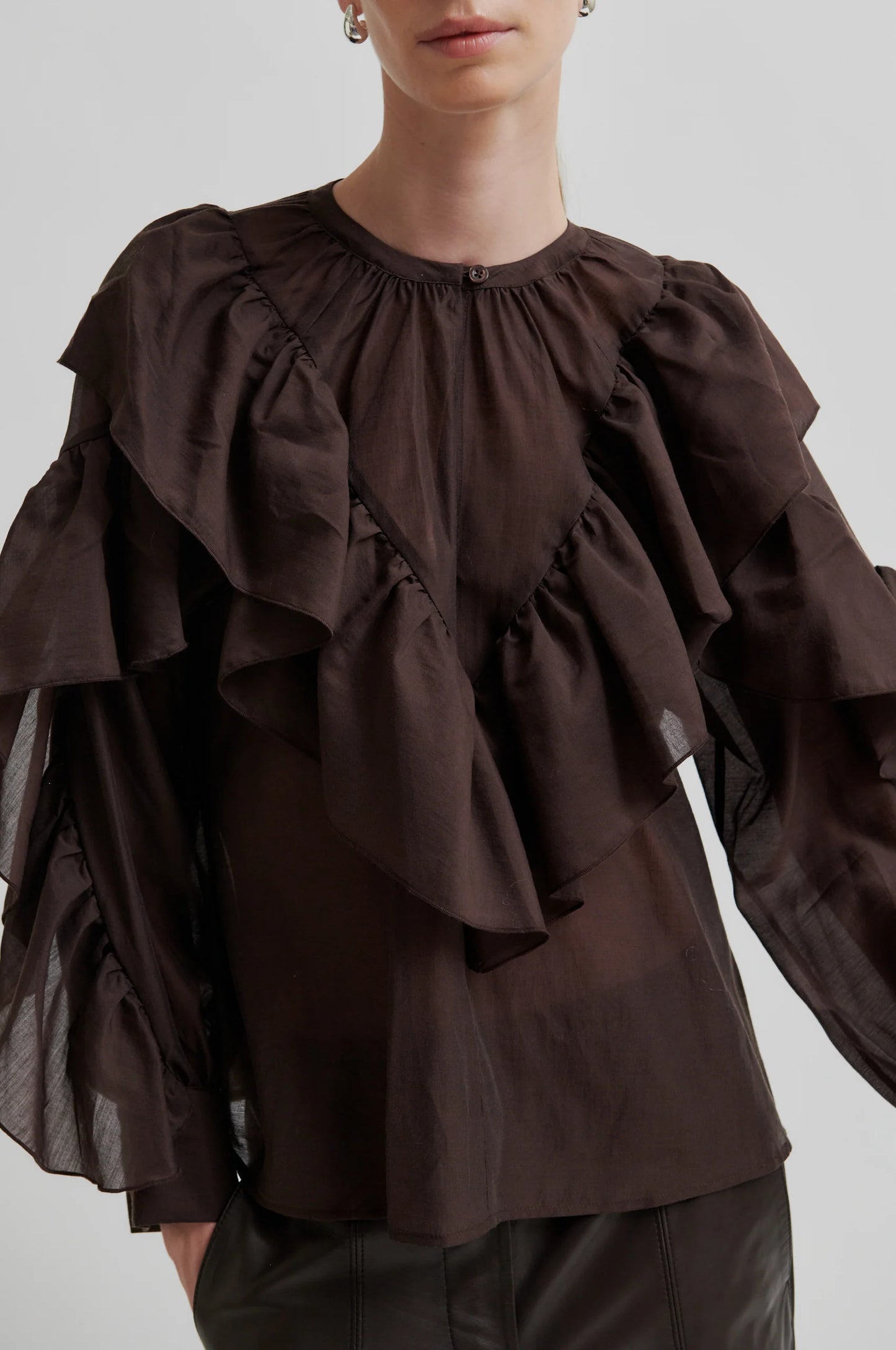 SECOND FEMALE | BLUSAS | MUJER | FRIA FRILL BLOUSE CHOCOLATE PLUM | MARRÓN