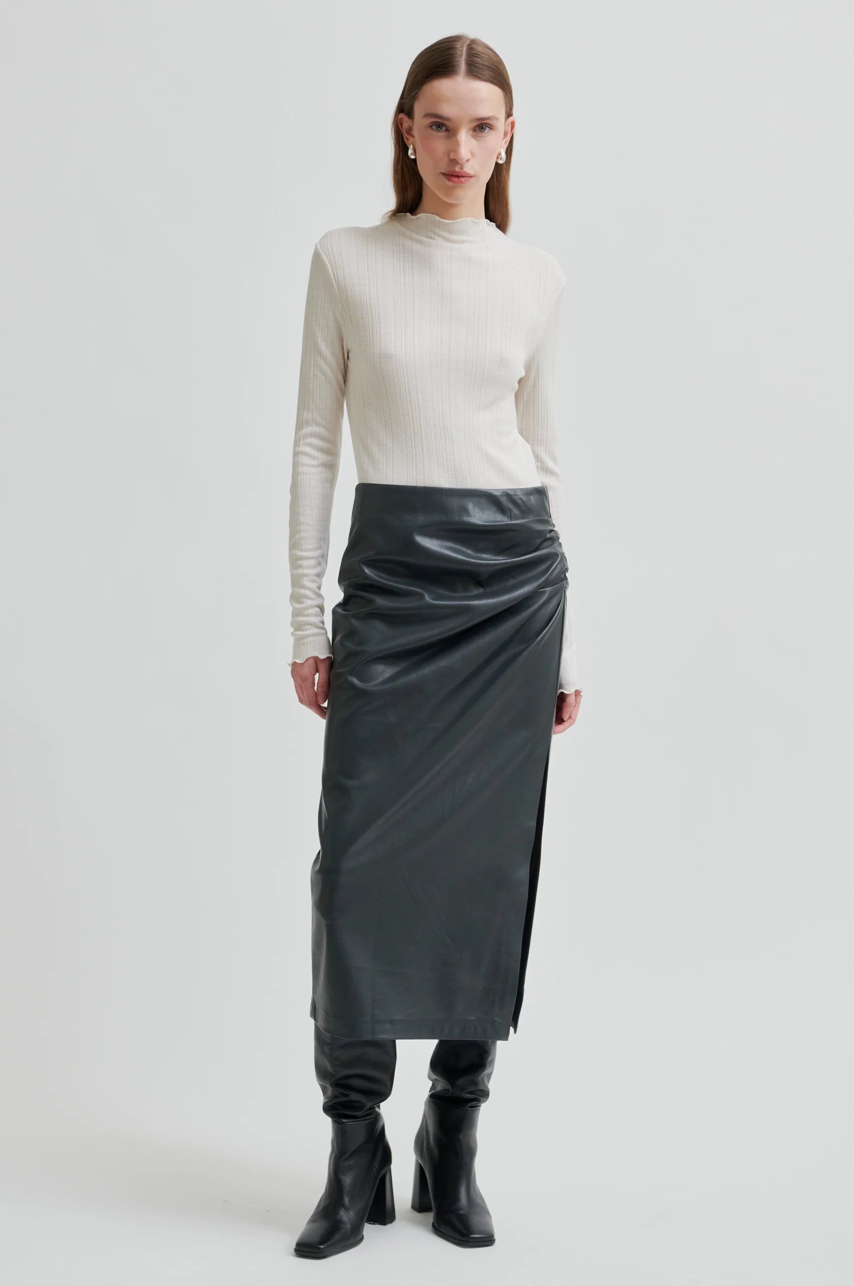 SECOND FEMALE | SKIRT | WOMAN | SERIES SKIRT BLACK SAND | GREY