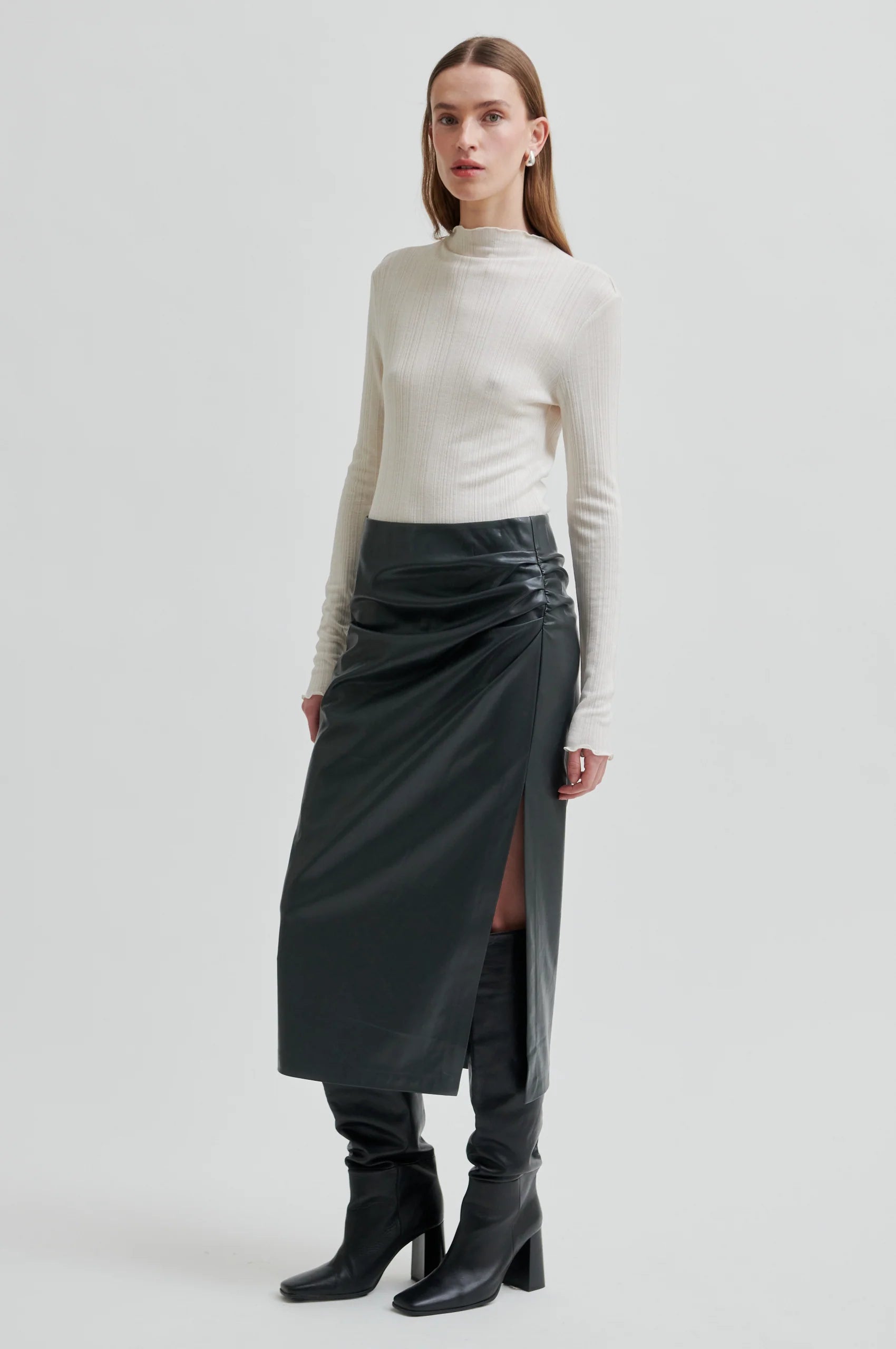 SECOND FEMALE | SKIRT | WOMAN | SERIES SKIRT BLACK SAND | GREY