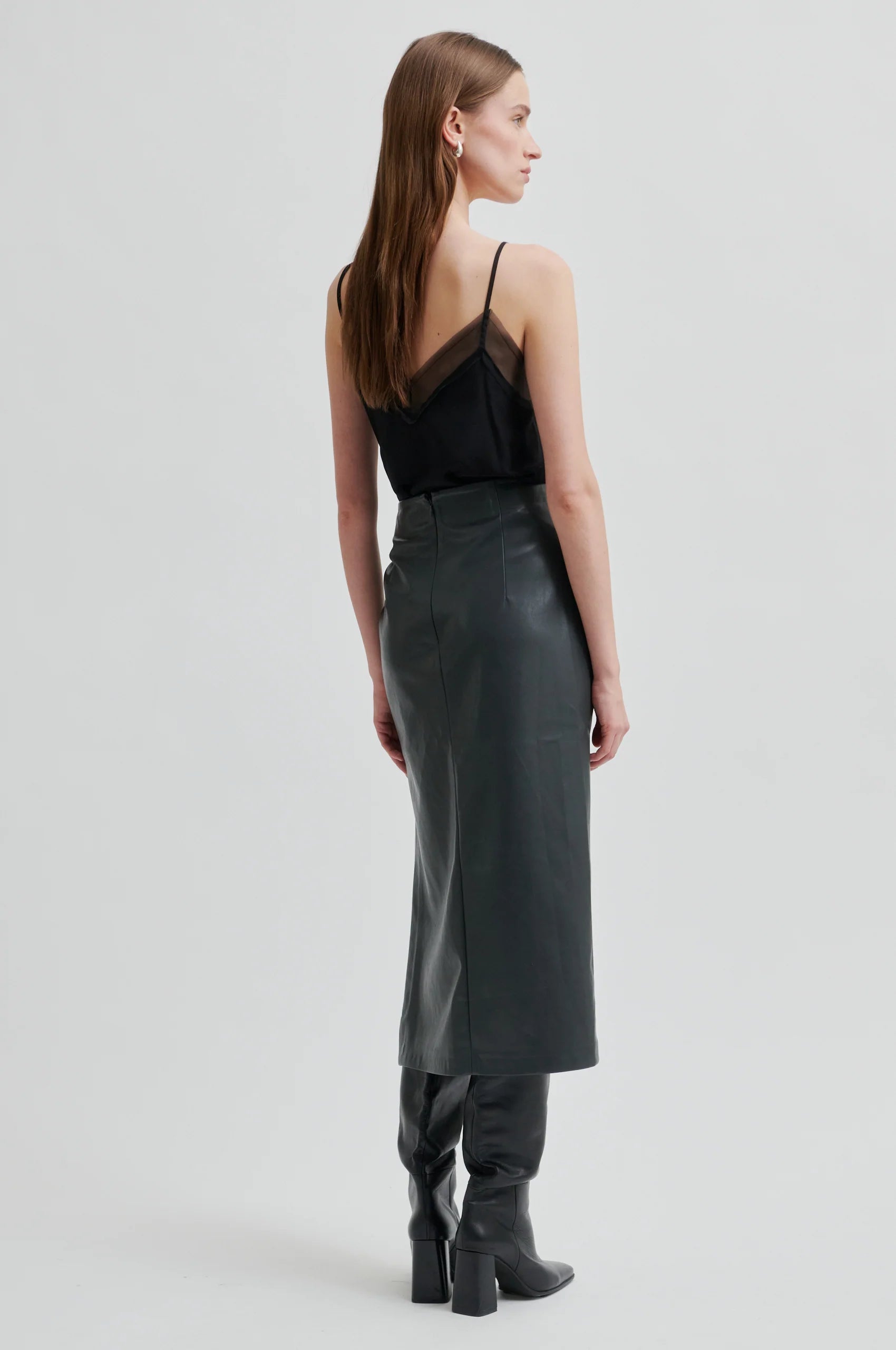 SECOND FEMALE | SKIRT | WOMAN | SERIES SKIRT BLACK SAND | GREY