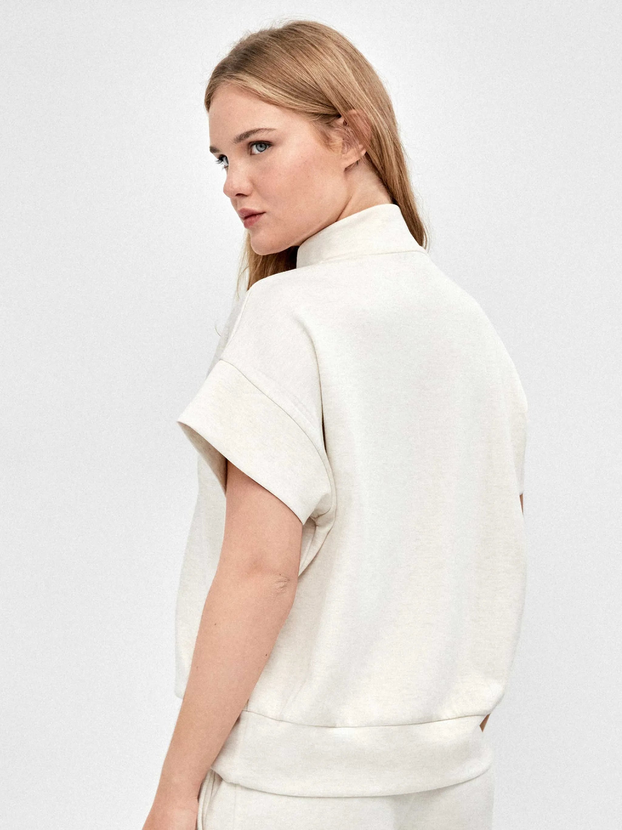 GISELA | SWEATSHIRTS | MUJER | SUDADERA BEIGE CLARO | BEIGE