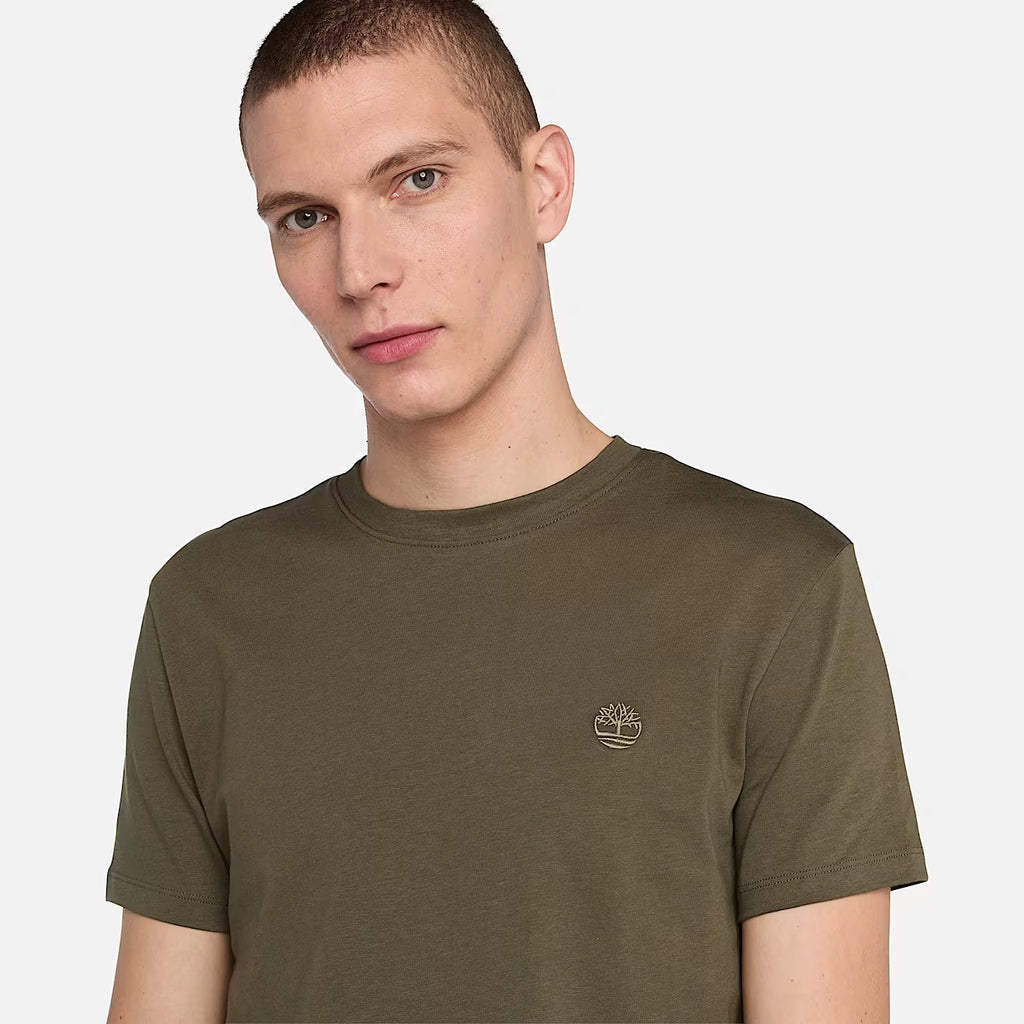 TIMBERLAND | CAMISETA | HOMBRE | DUNSTAN RIVER SHORT SLEEVE CAMISETA VERDE OSCURO | CAQUI