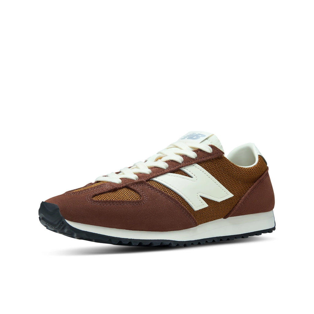 NEW BALANCE 471 RICH OAK: ブラウン スニーカー レディース