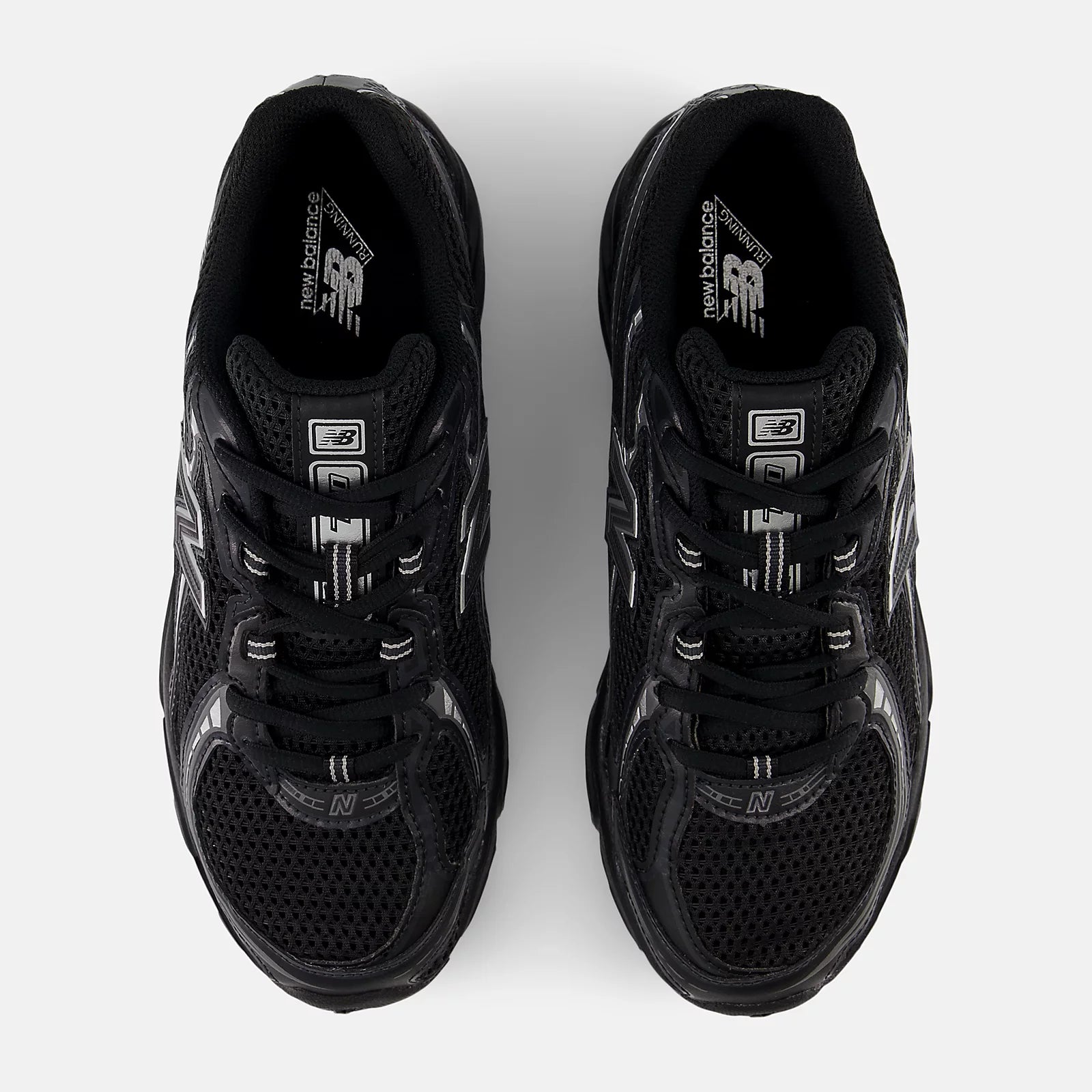 NEW BALANCE 740 Black: чорний кросівки для чоловіків