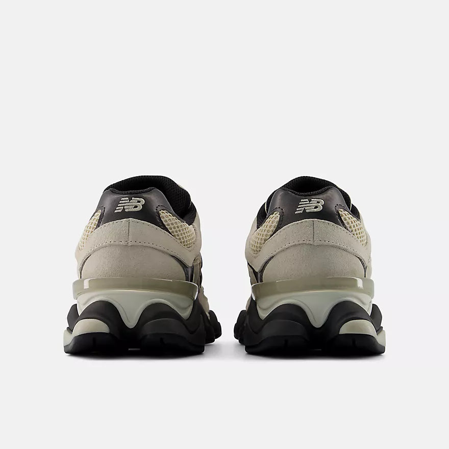 NEW BALANCE 9060 Timberwolf: коричневый кроссовки для мужчин
