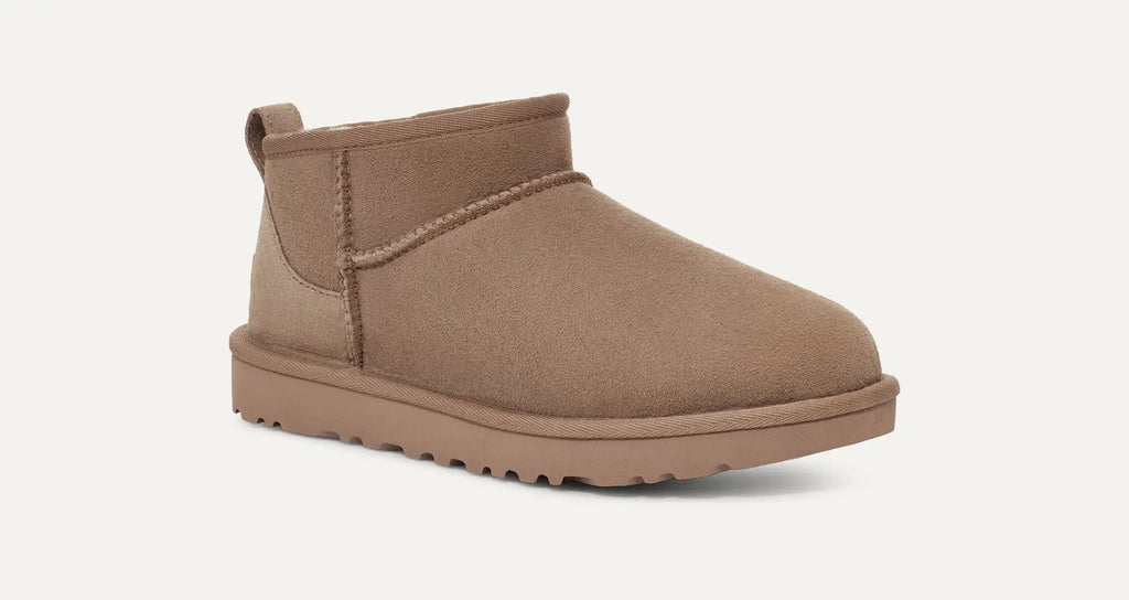 UGG W Classic Ultra MINI Caribou: бежевий чоботи для жінок