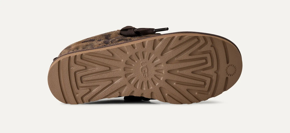UGG W Lowmel Spotted Chestnut: коричневий взуття для жінок