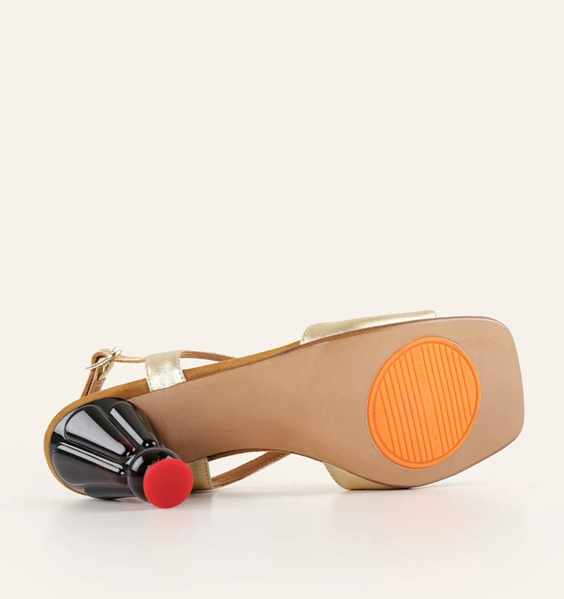 CHIE MIHARA | SANDÀLIES | DONA | UYANE XAMPAN | DAURAT