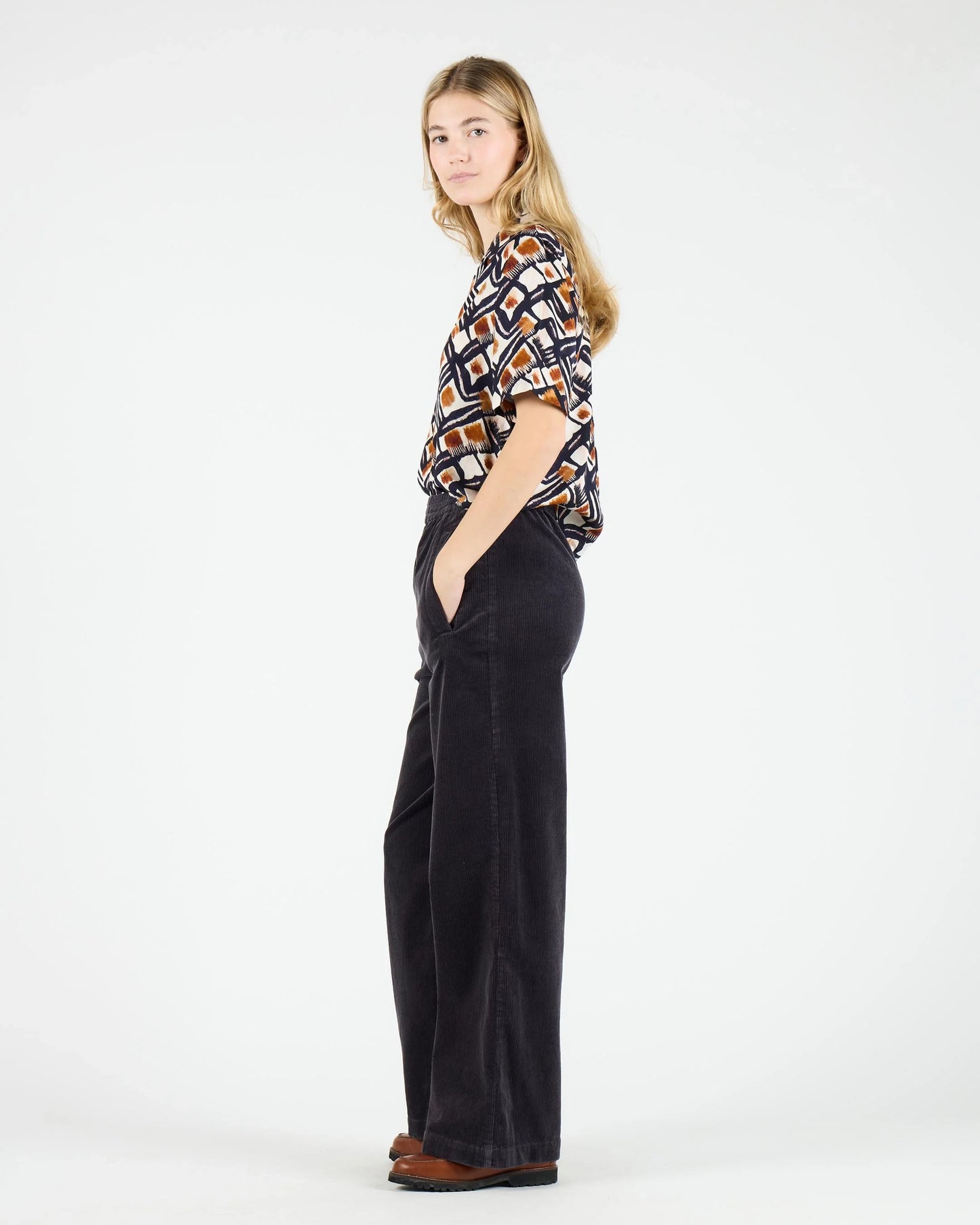 Faldas de la marca Wemoto para Mujer modelo Minou en color Black-Maroon (Negro)