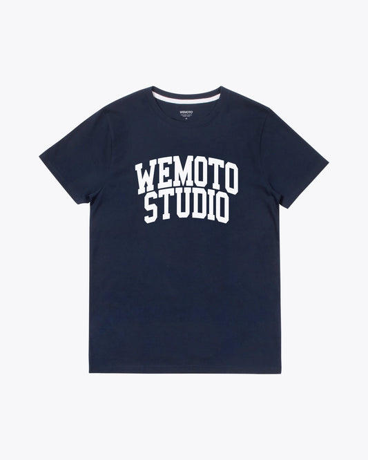 Camisetas de la marca Wemoto Unisex modelo Varsity Tee en color Navy Blue (Azul)