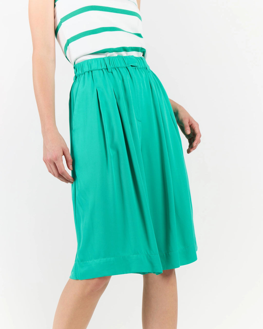 WEMOTO | PANTALONES CORTOS | MUJER | ALBA PEACOCK | VERDE