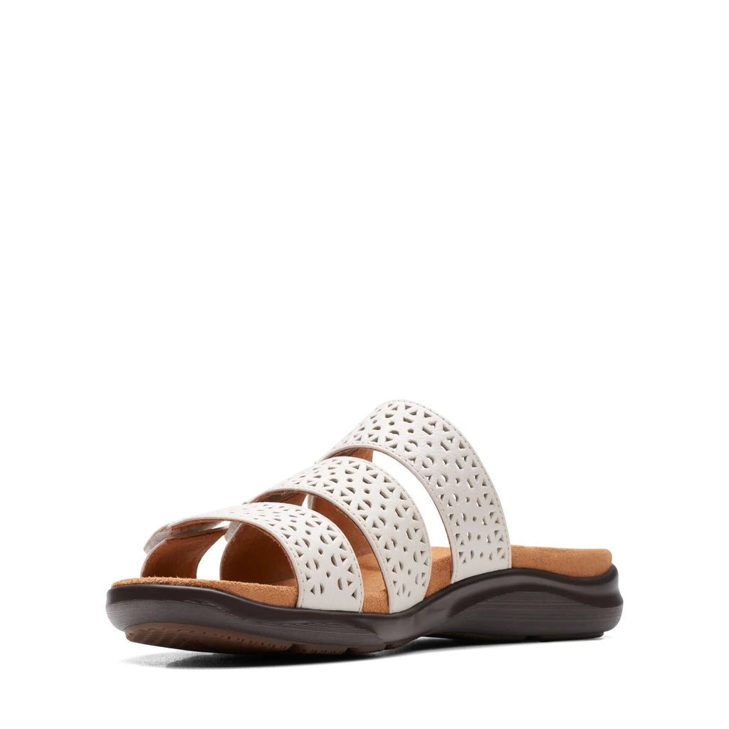 CLARKS Kitly Walk White, hvid sandaler til kvinder hos Tascón