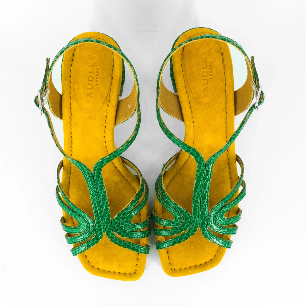 Sandalias De La Marca Audley Modelo Hallie: Tacón Crossed Palm