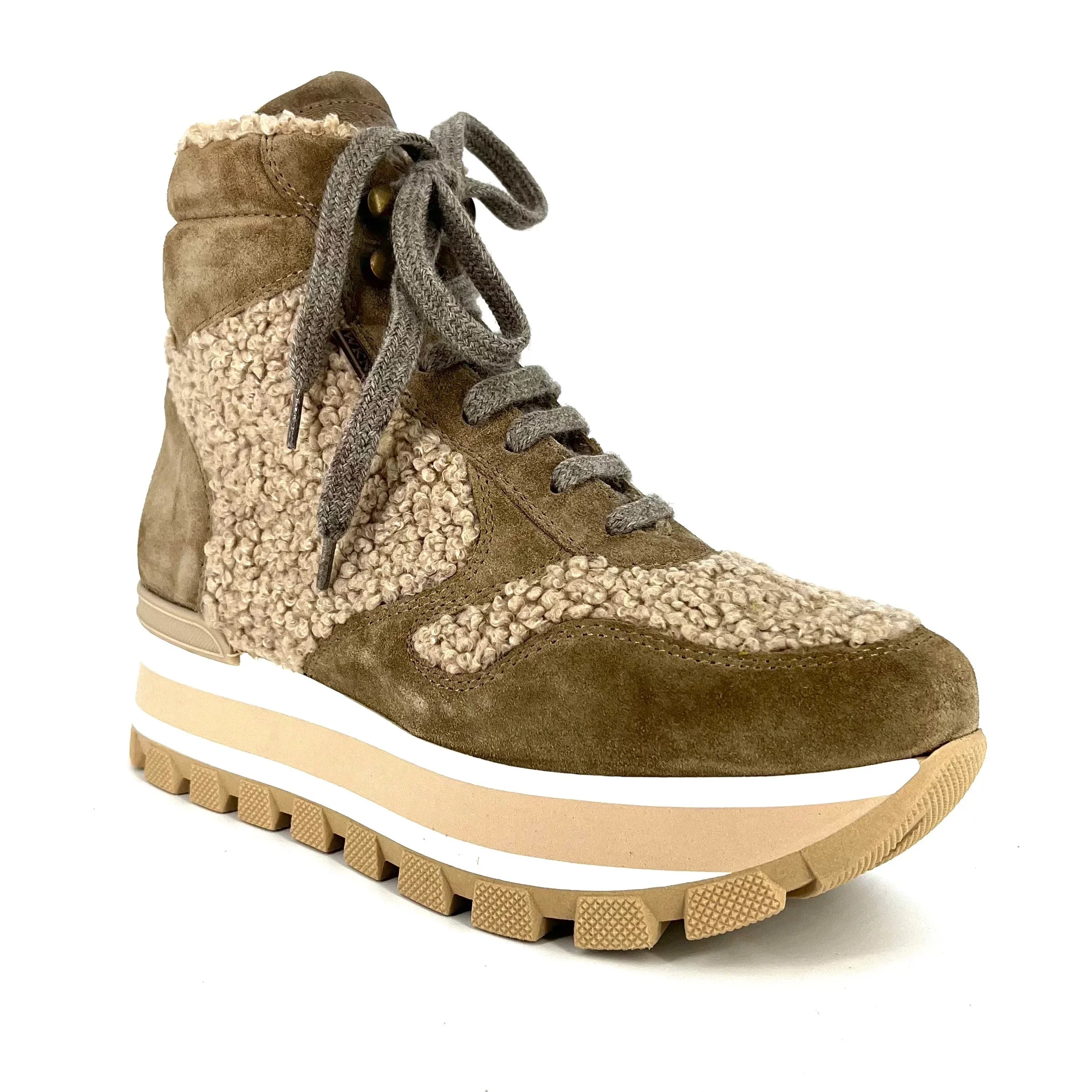 Ботильоны женские Pedro Miralles, модель Mod 22077 Velour Tasso, коричневый